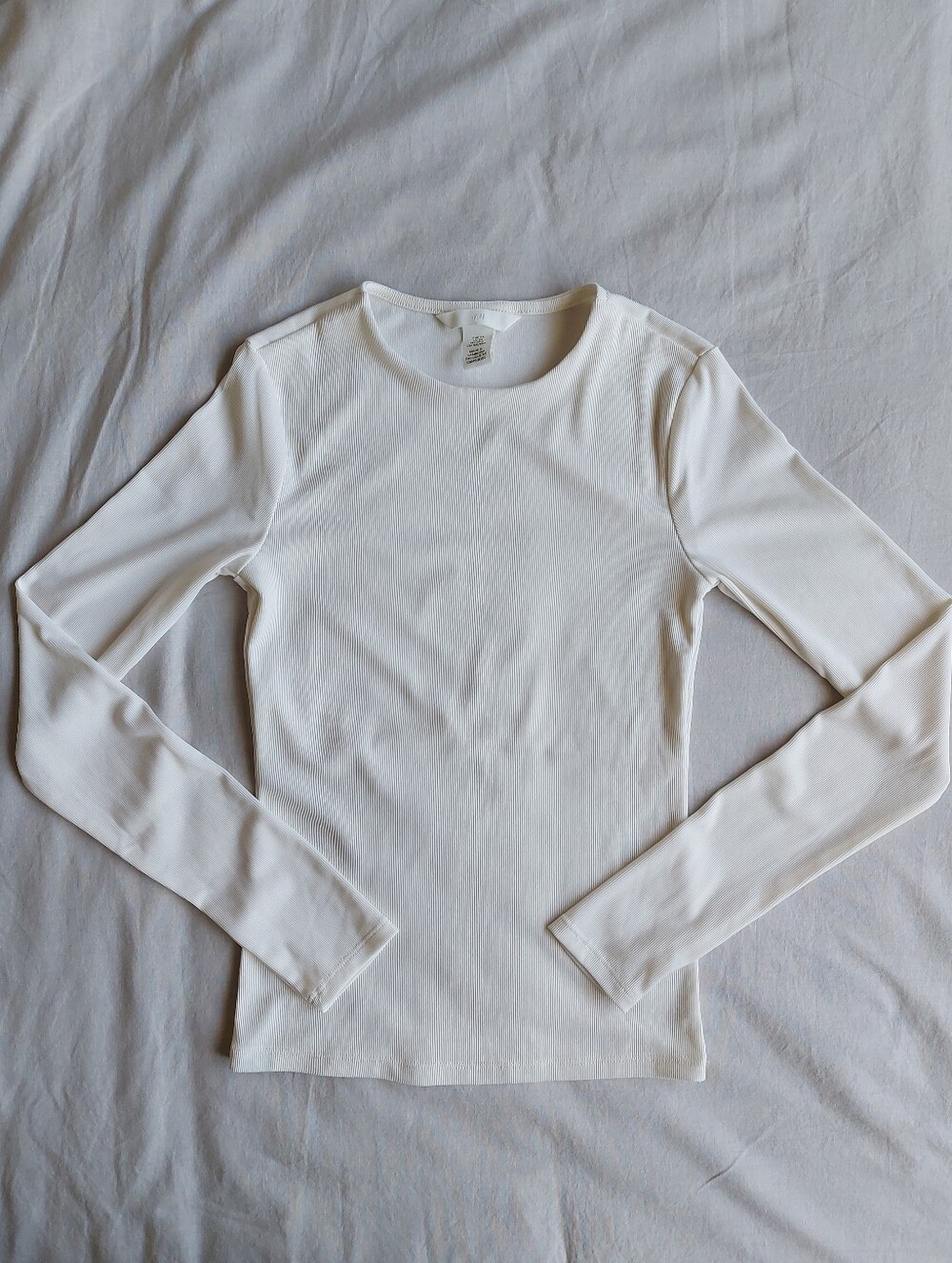 H&M White Long-Sleeve Crewneck Top